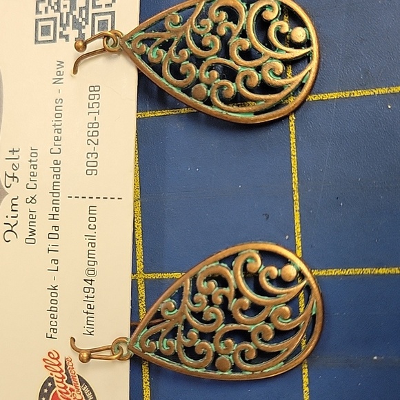 Tear Drop Turquoise Aged Copper Tone Earrings - Picture 1 of 1